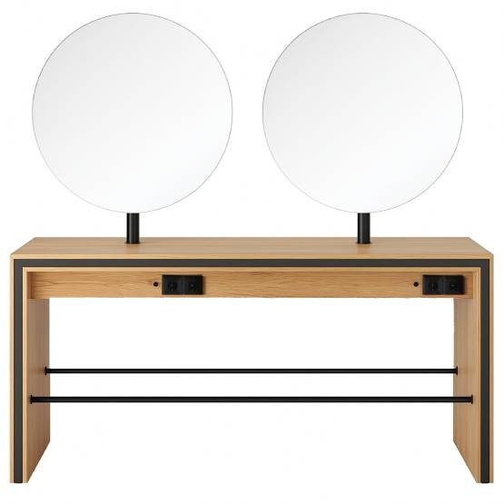 Mila Show R IV Central.jpg