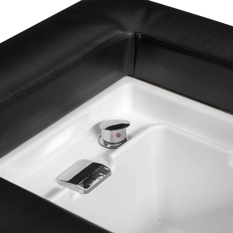 aa589ca0a949682bc6a4b79e07629f03