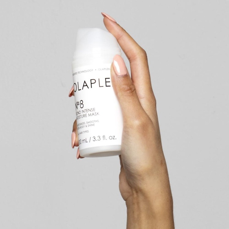 OLAPLEX No.8 Bond Intense Moisture Mask - Maska Intensywnie Nawilżająca 100ml użycie.jpg