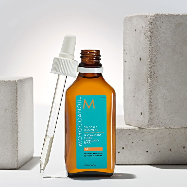 Moroccanoil Oil Dry Scalp Treatment - Olejek Przywracający Równowagę Suchej, Łuszczącej Się Skóry Głowy 45ml dozownik.jpg